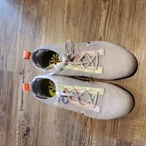 Nike Air Vapormax 2021 women's sneakers